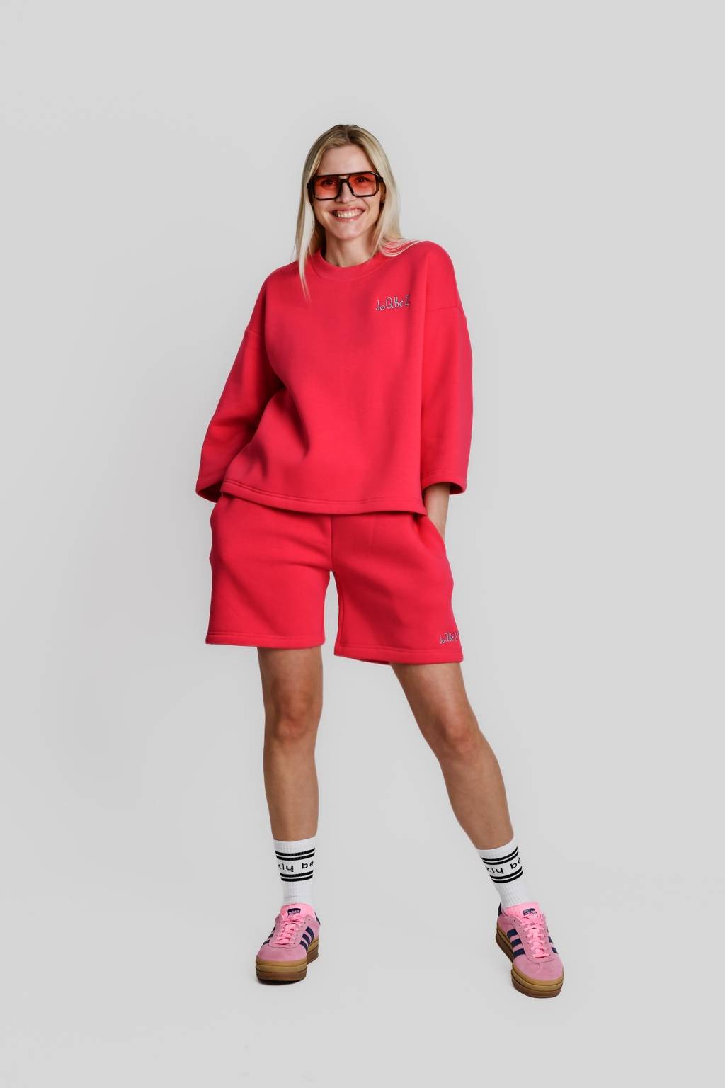 Oversized sweatshirt with 3/4 sleeves and fleece lining