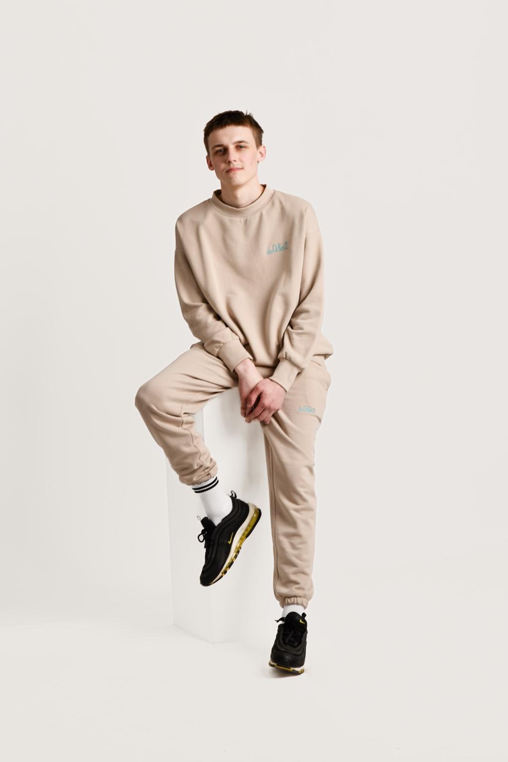 “Jokių bėdų” Sweatshirt