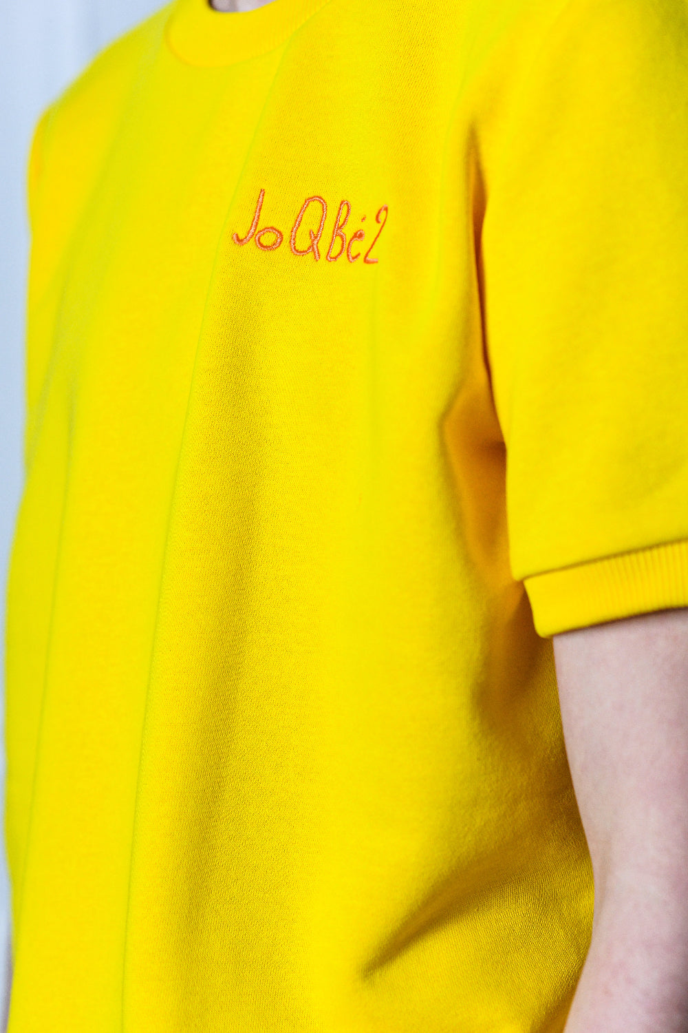 Stress-free yellow T-shirt