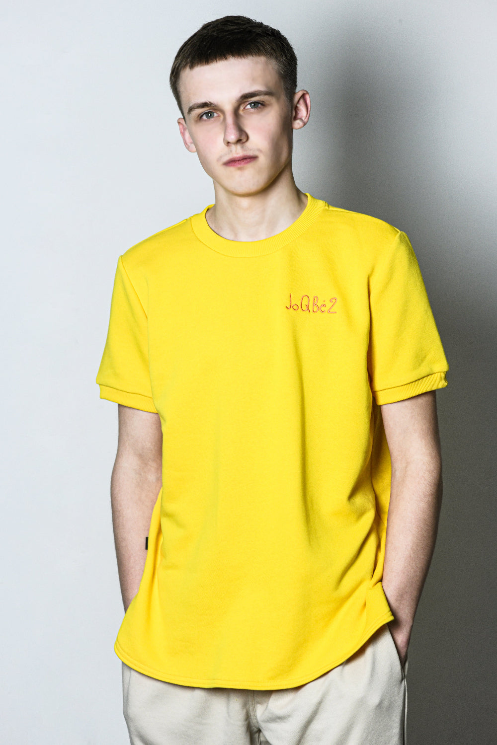 Stress-free yellow T-shirt
