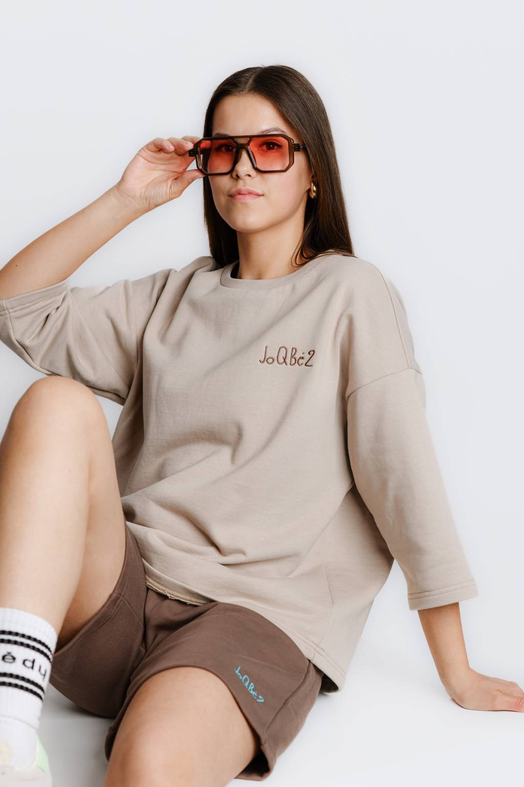 Oversized sweatshirt with 3/4 sleeves